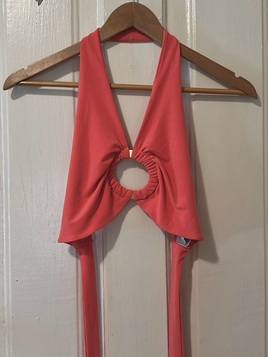 Unyx Tops - UNYX Y2K Halter Crop Top